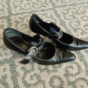 COACH Vintage Black Classy Pointed Toe Ankle Clasp Stylish Leather High Heels 8